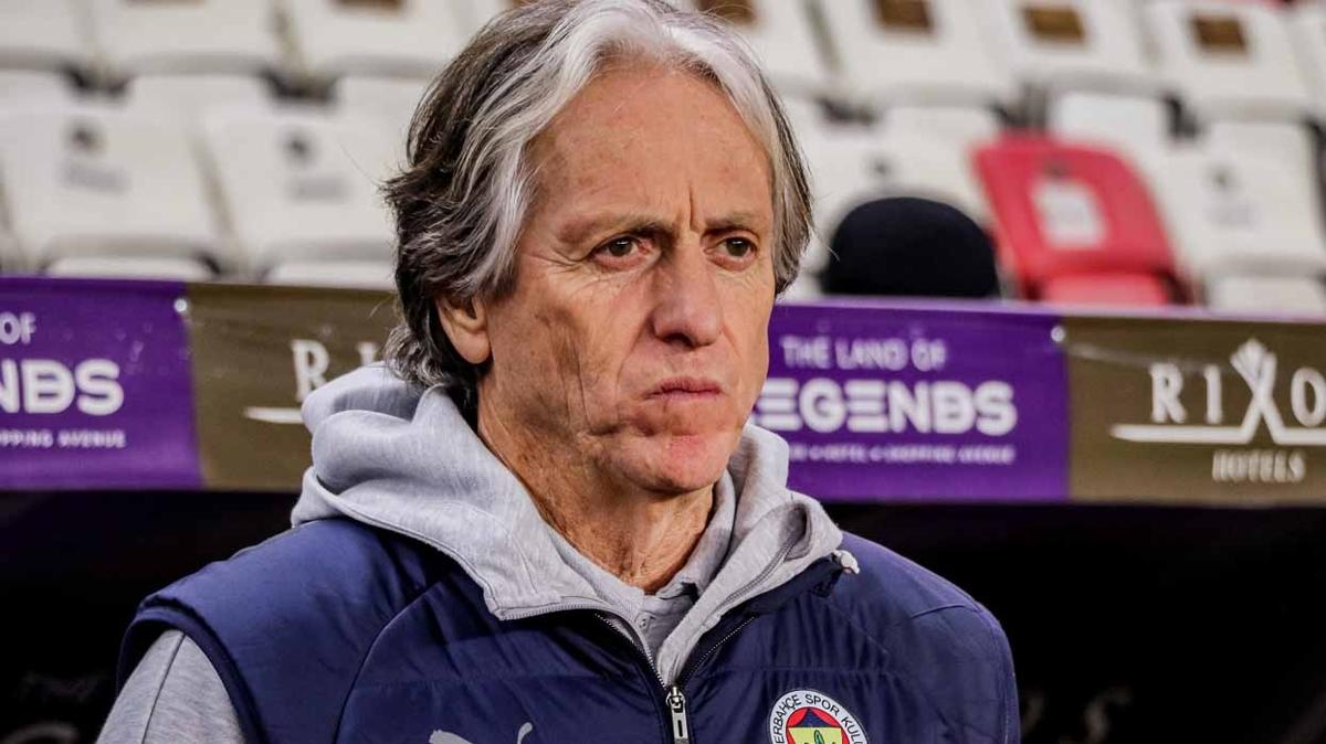 Jorge Jesus maa 2 farkl isim ile balad