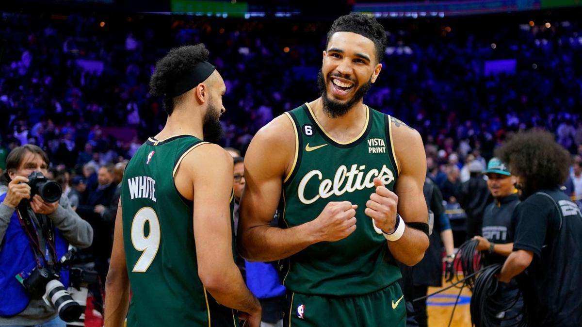 Boston Celtics son saniye lyle Philadelphia 76ers' devirdi