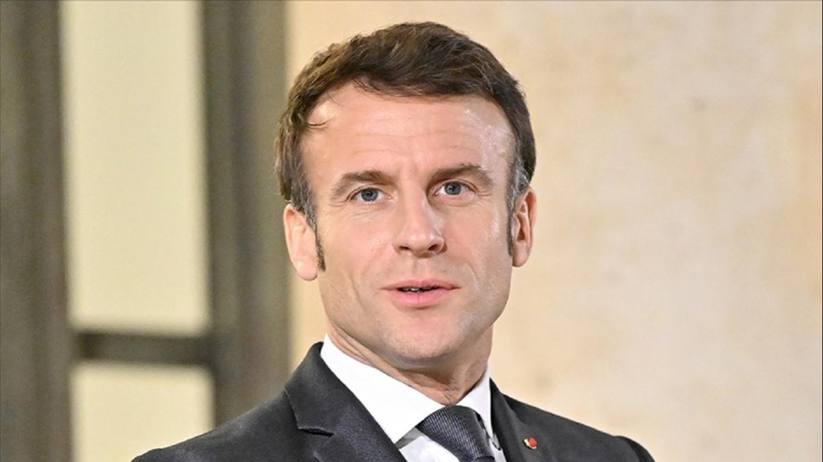 Macron Afrika'daki slerini azaltyor