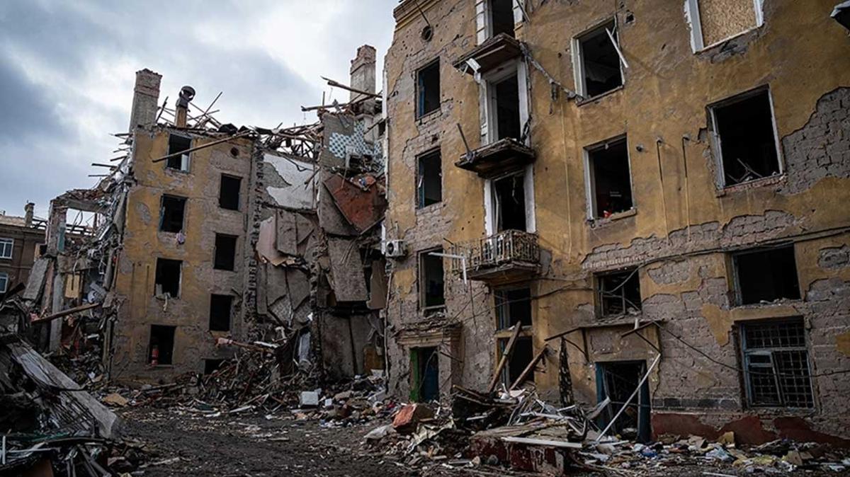 Rusya'nn fze saldrsnda 5 katl bina yerle bir oldu