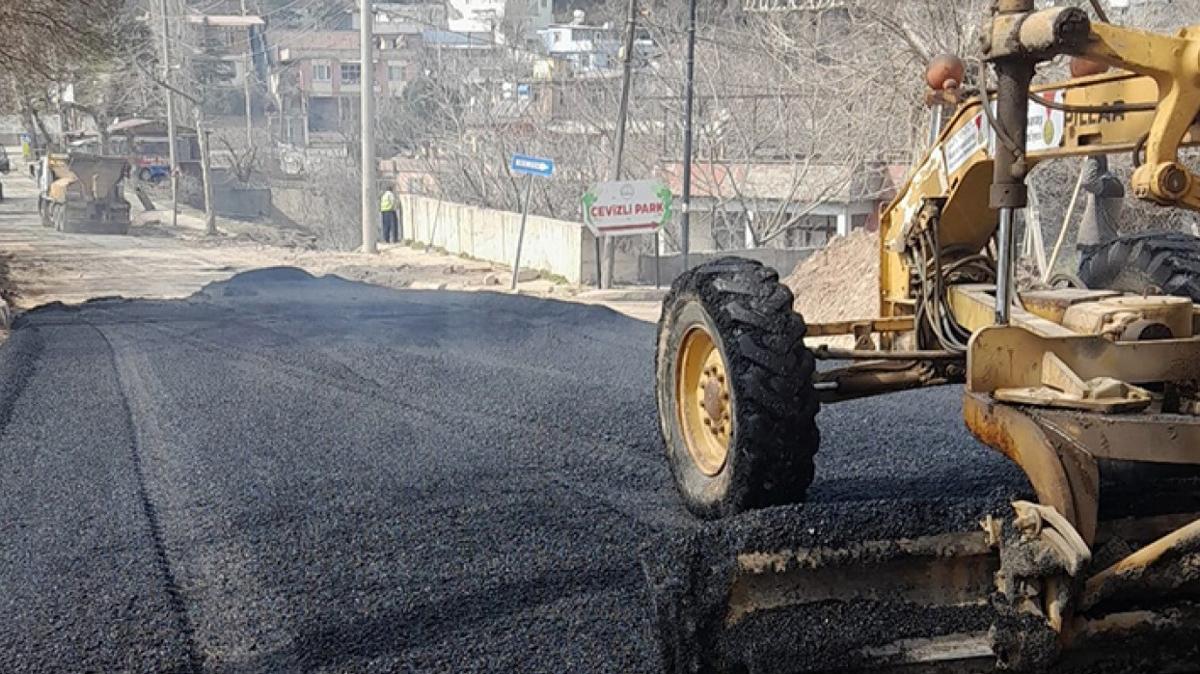 Kahramanmara'ta depremin izleri siliniyor