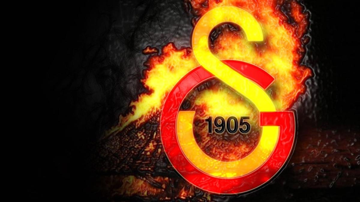 Galatasaray%E2%80%99da+beklenmedik+ayr%C4%B1l%C4%B1k%21;+Ge%C3%A7en+sezon+Fenerbah%C3%A7e%E2%80%99deydi