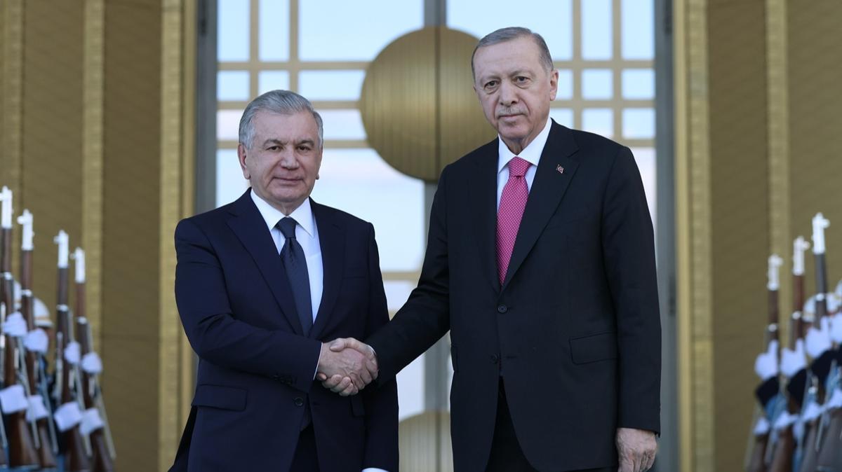 zbekistan Cumhurbakan Trkiye'de... Bakan Erdoan Mirziyoyev ile bir araya geldi
