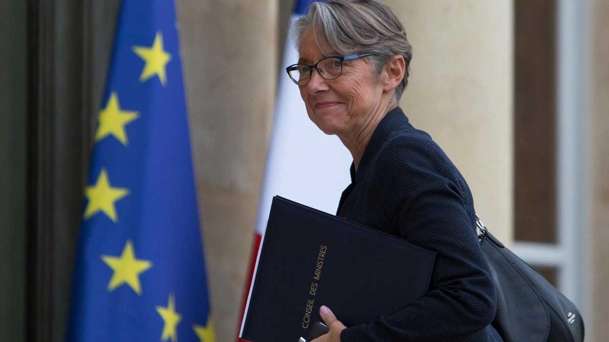 Fransa Başbakanı Borne Emeklilik yasası için mecliste yeterli oya sahip