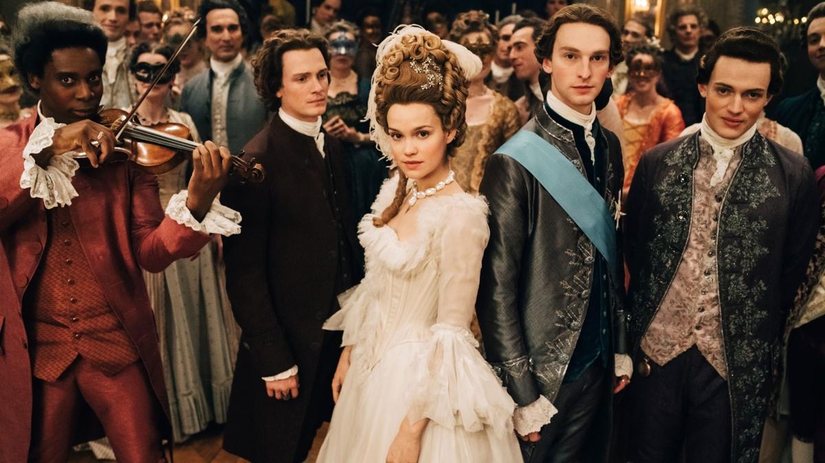 Tarihi drama dizisi "Marie Antoinette" 2. sezon iin yenilendi