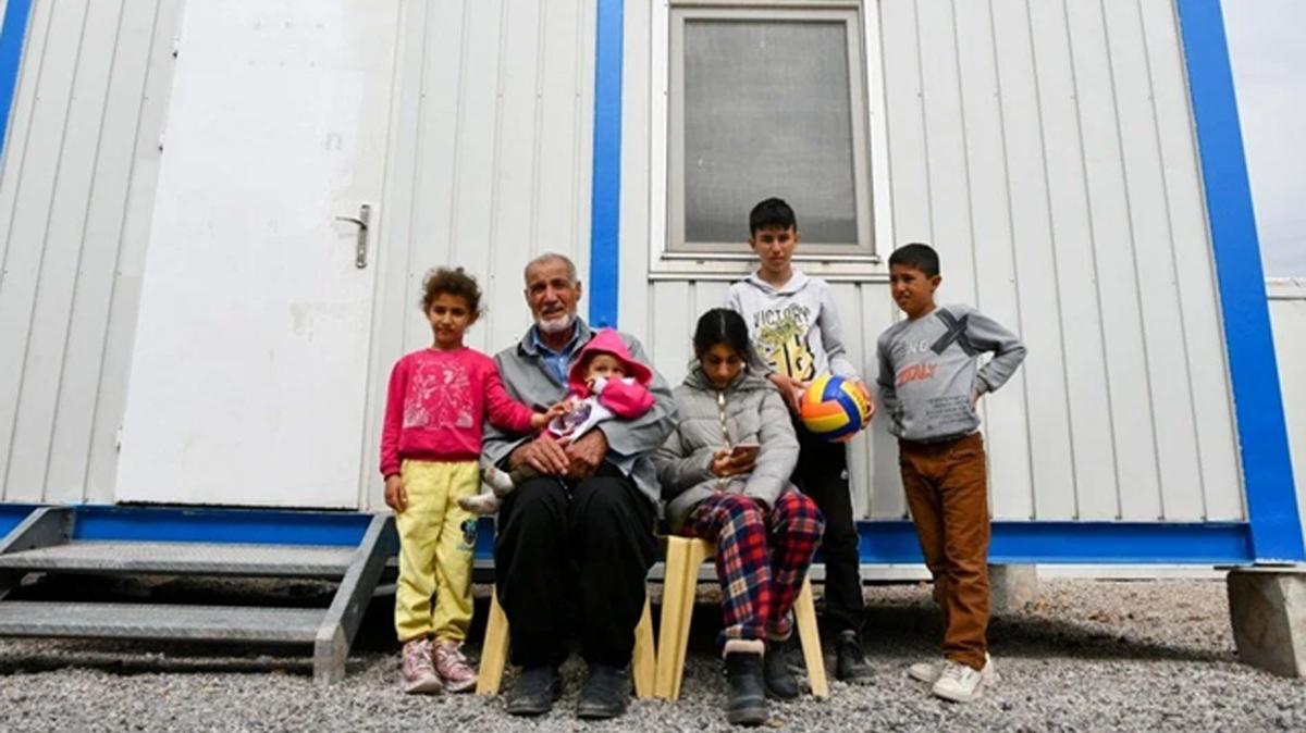 nce Kovid-19 sonra patlama ve deprem... Hi birinde lmedi
