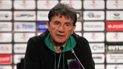 Ve bir teknik direkt�rle daha yollar ayr�ld�!