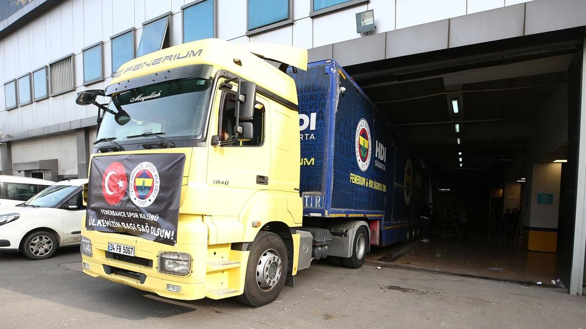 Fenerbahe depremzedeler iin yardmlarn srdryor! 9 tr, 600'den fazla adr