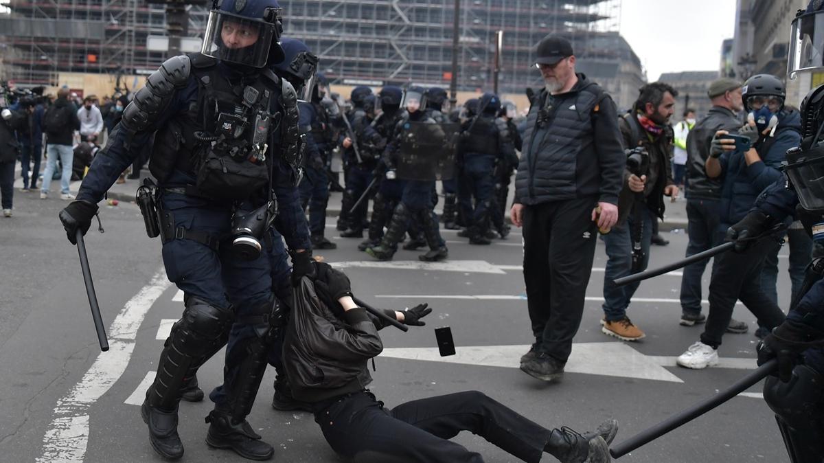Fransa'da emeklilik protestolarnda 457 kii gzaltna alnd