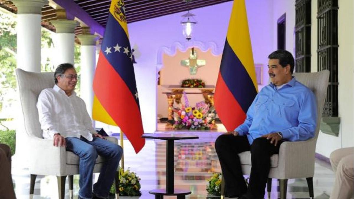 Kolombiya ve Venezuela'dan ikili ilikileri glendirme hamlesi