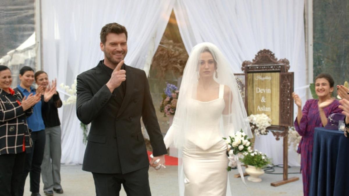 Kvan Tatltu ile Serenay Sarkaya'y buluturan Aile'nin yeni blmnde dn var!