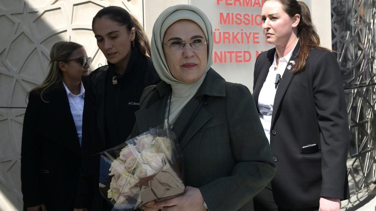 Emine Erdoan, New York'ta Trkevi'ni ziyaret etti