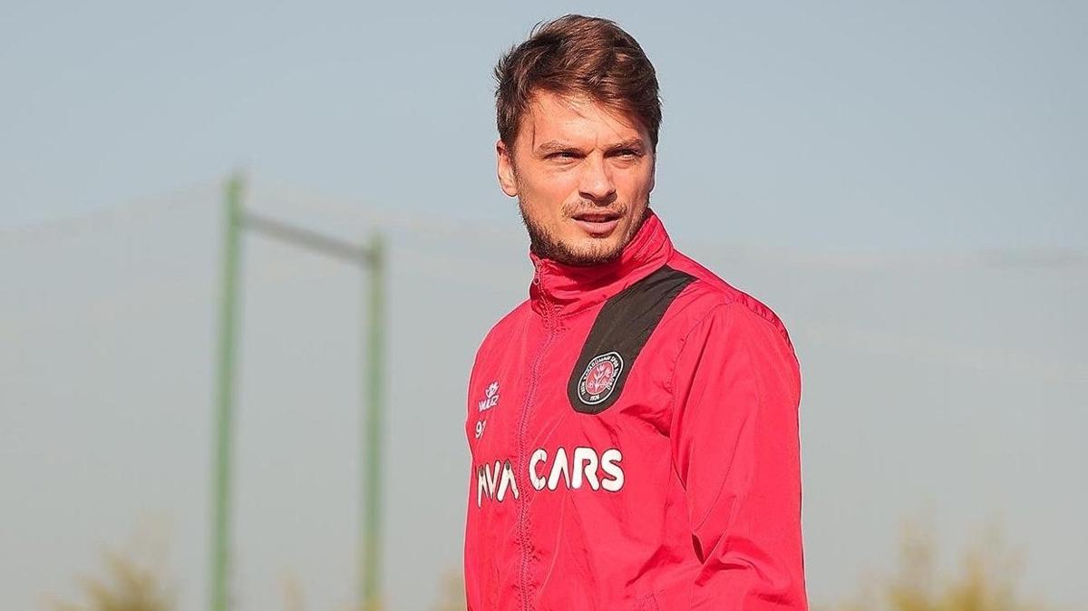 Adem Ljajic "Bana kt davrandlar"