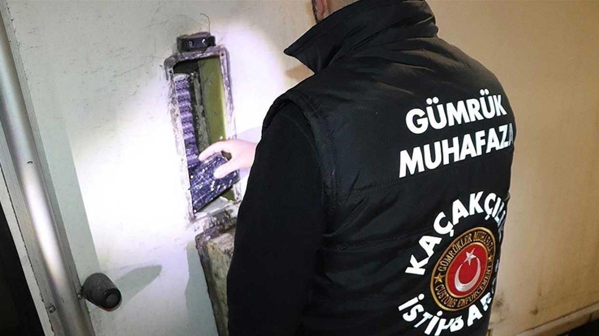 Gmrk Muhafaza, Tekirda'da yaklak 91 ton tehlikeli atn Trkiye'ye giriini engelledi