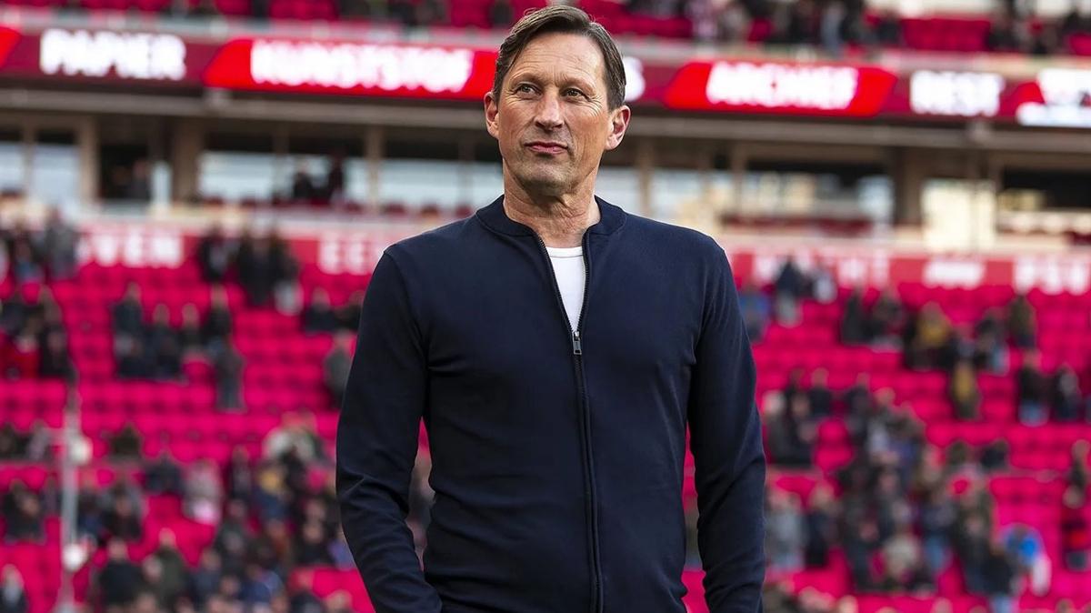 Benfica sezona damga vuran hocas Roger Schmidt ile szleme uzatt