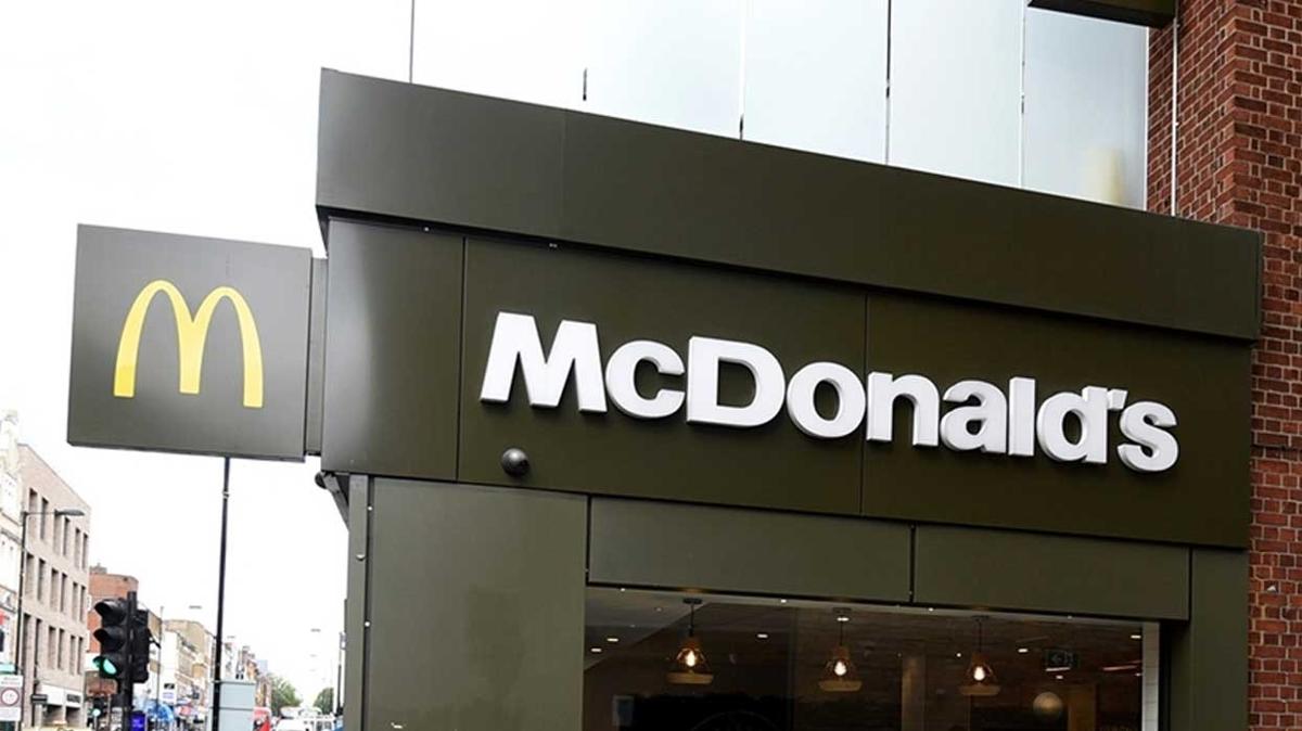 McDonald's'n ABD ofislerini geici olarak kapatt, iten karmalara hazrland belirtildi