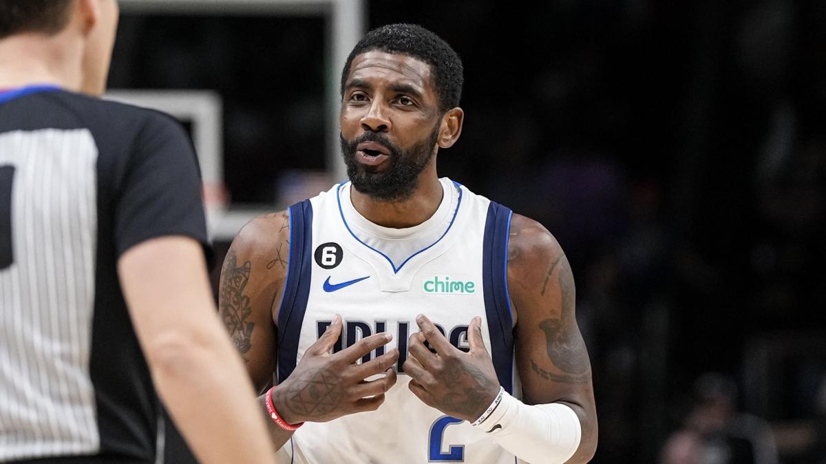 Dallas Mavericks nemli oyuncularn oynatmad, cezay yedi