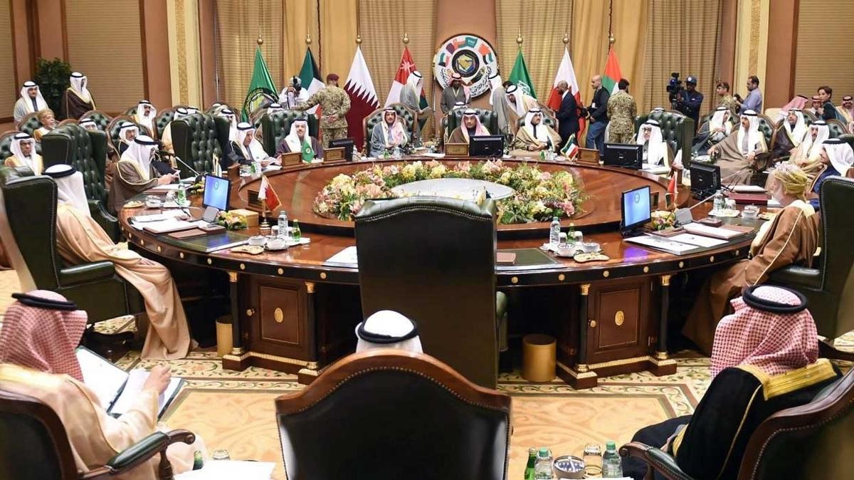 Arap dileri bakanlar Suudi Arabistan'da 'Suriye kriziyle ilgili zm abalarn' grt