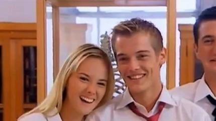 Y�llar sonra bir aradalar