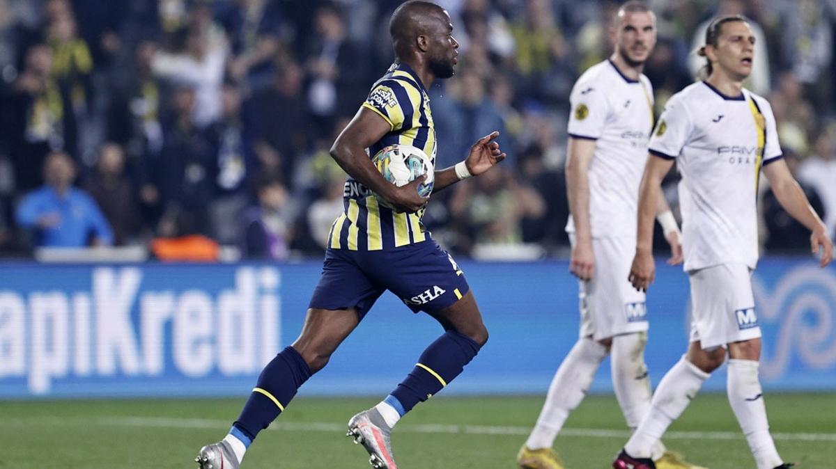 Enner Valencia gollerine devam ediyor