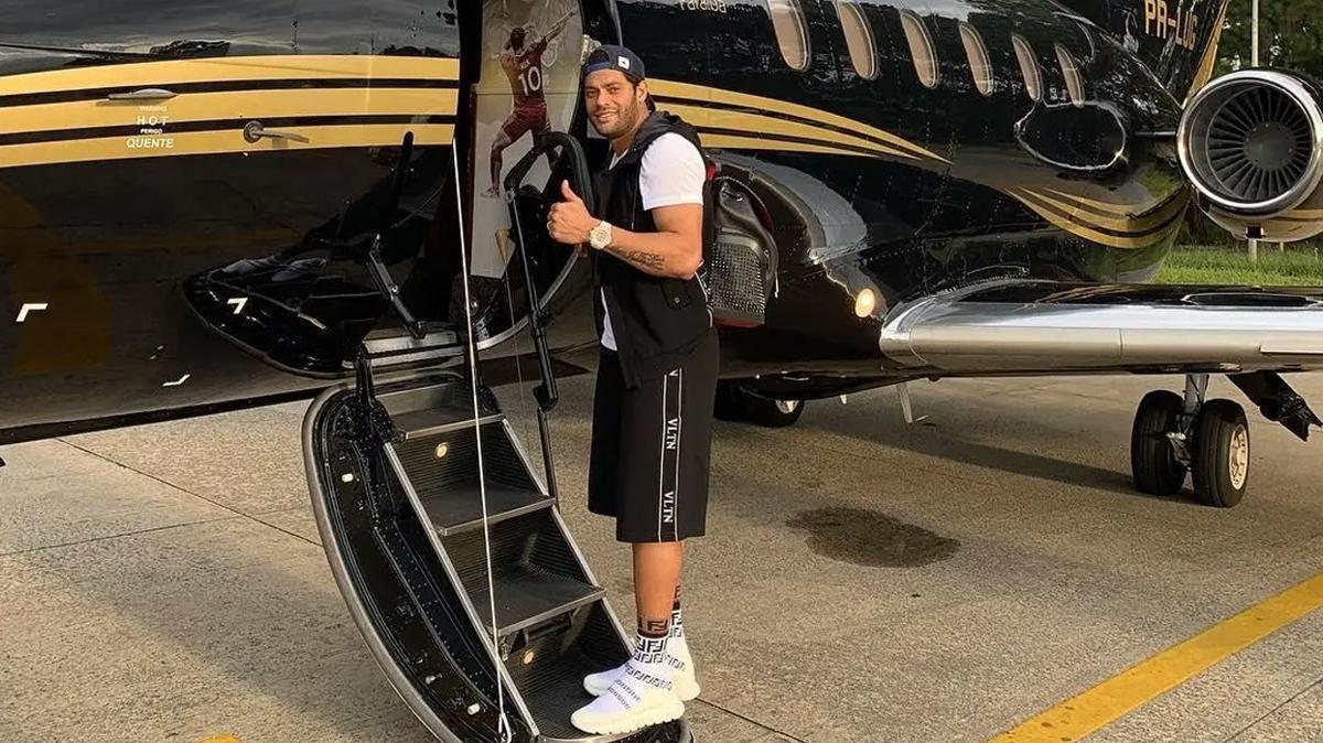 Hulk transferi resmen akland! "Kariyerimin en iyi karar..."