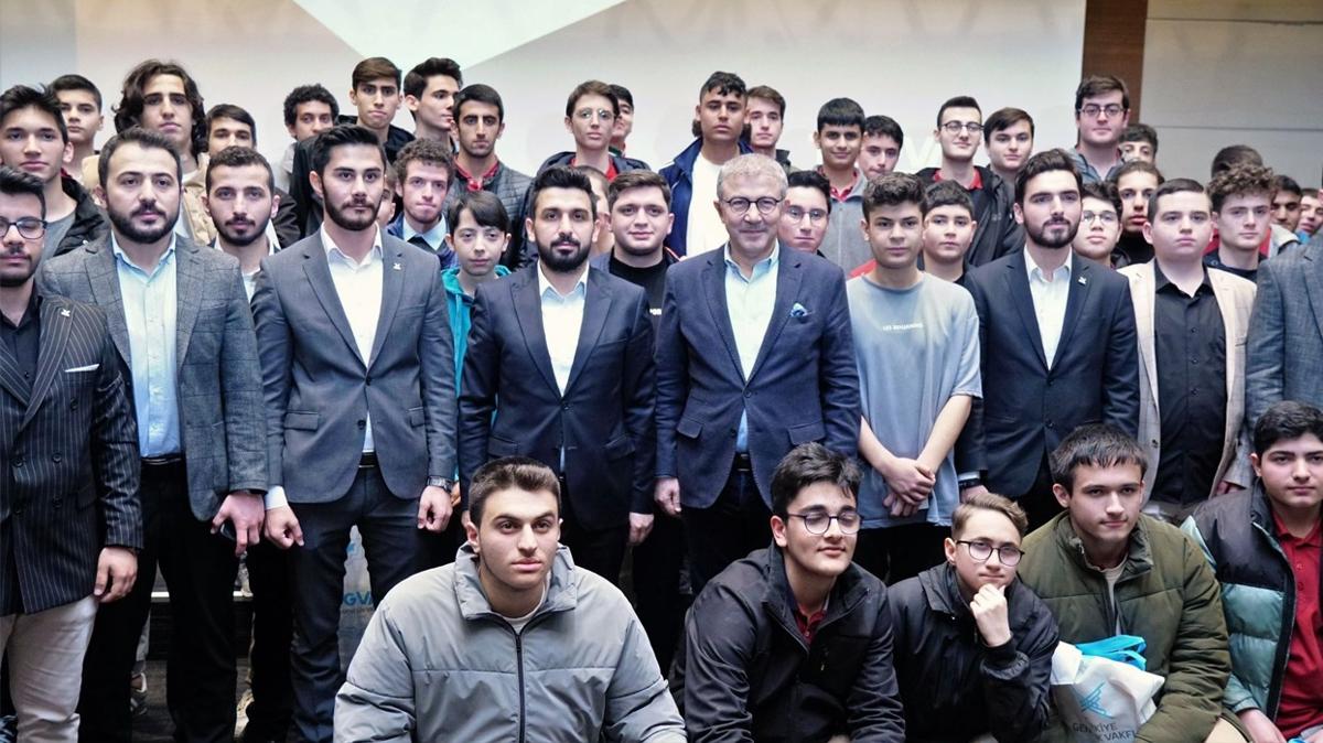 Bir Osmanl gelenei Enderun Okullar 81 ilde alyor