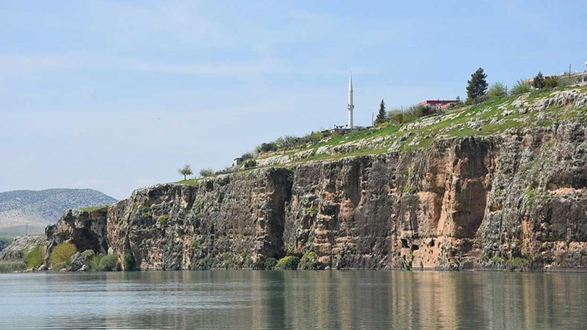 Kzlin Kanyonu'ndaki maaralarn bir ksm depremlerde hasar grd