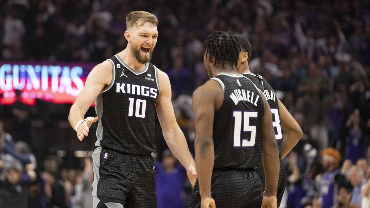 Kings, son ampiyon Warriors karsnda durumu 2-0'a getirdi