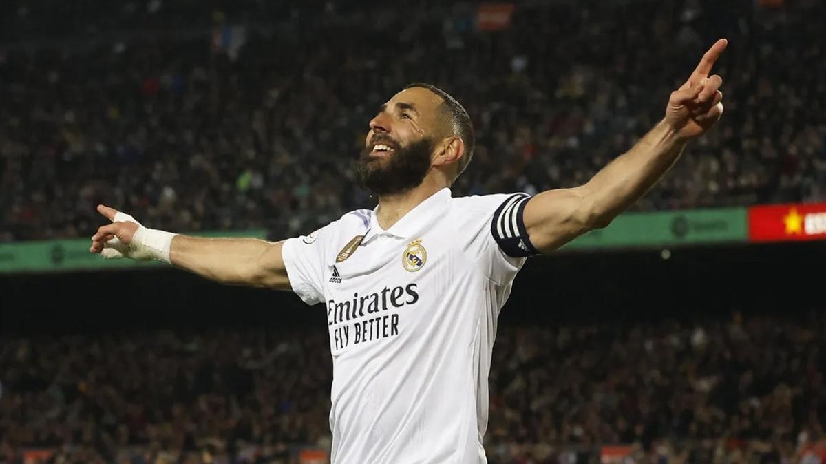 Benzema, Real Madrid ile son kez imzalyor!