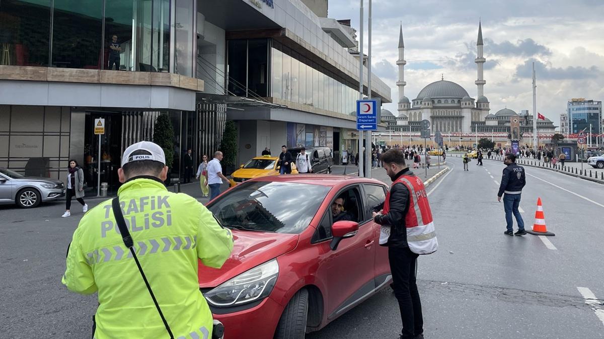 stanbul'da bayram ncesi "huzur uygulamas" yapld