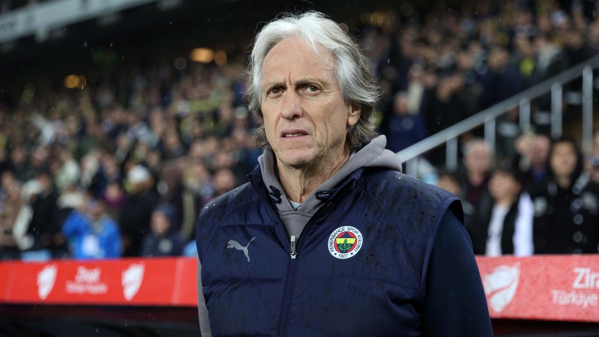 Jorge Jesus'tan uyar: 'Srekli son dakika golleri atamayz'