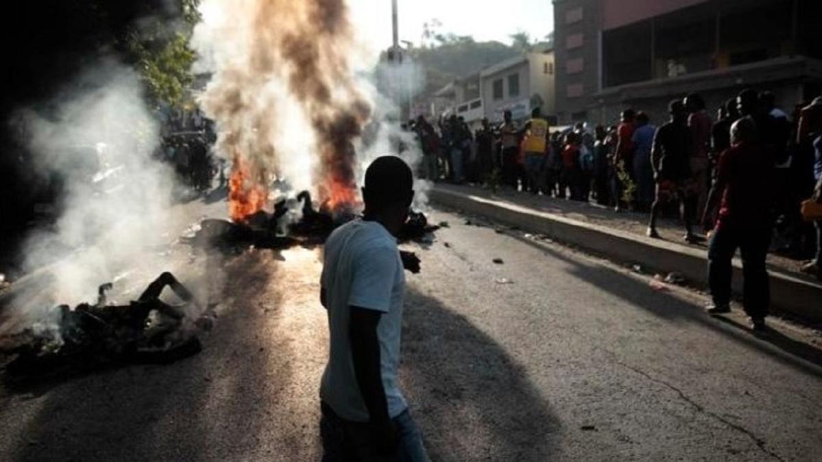 Haiti'de ete savalar: 13 kii diri diri yakld