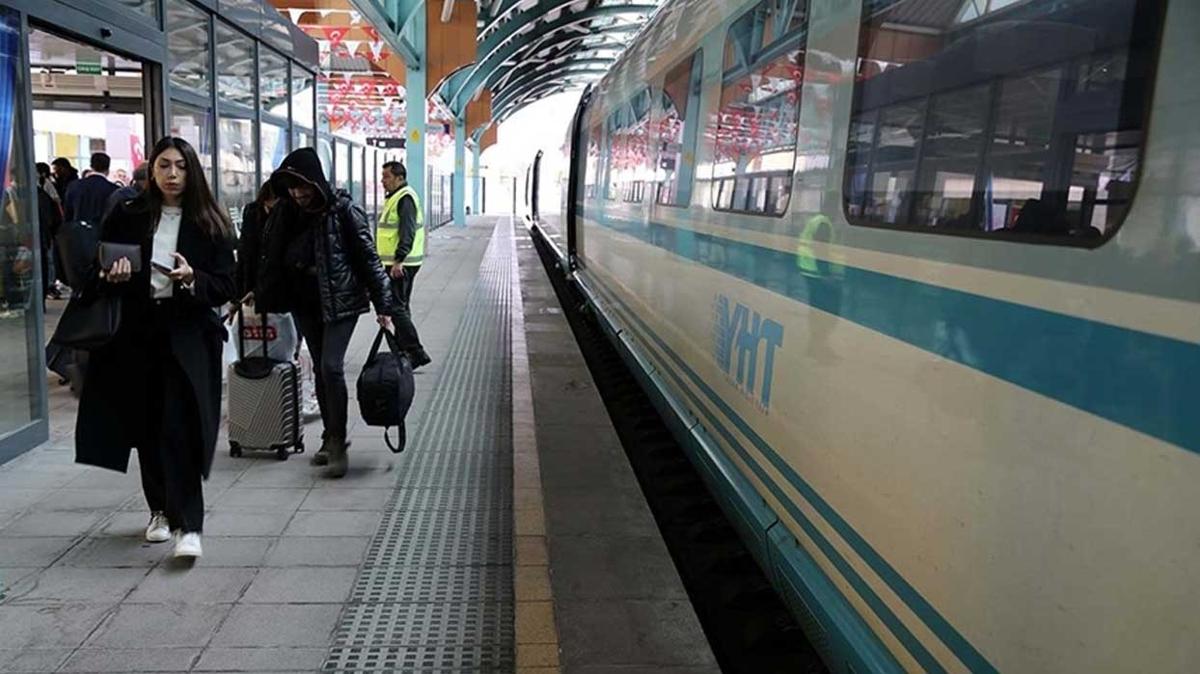 Ankara-Sivas Hzl Tren Hatt'ndaki cretsiz biletler tkendi