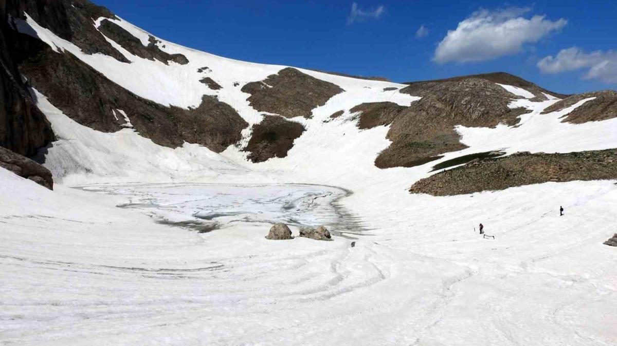 2015 ylnda uydu zerinden kefedilen Munzur'daki buzul yerinde grntlendi
