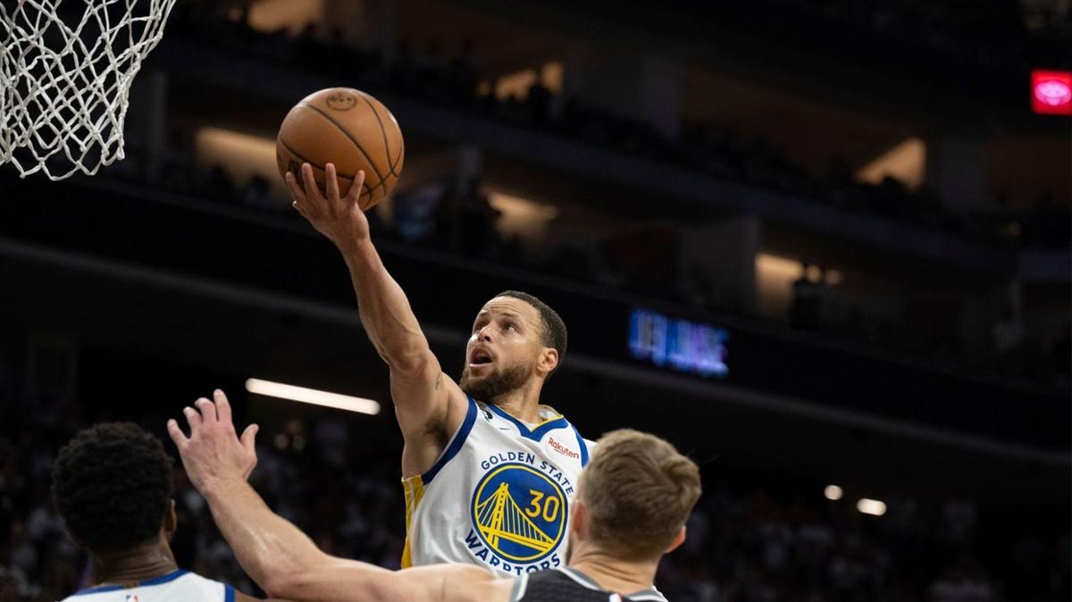 Stephen Curry Golden State Warriors' yar finale uurdu