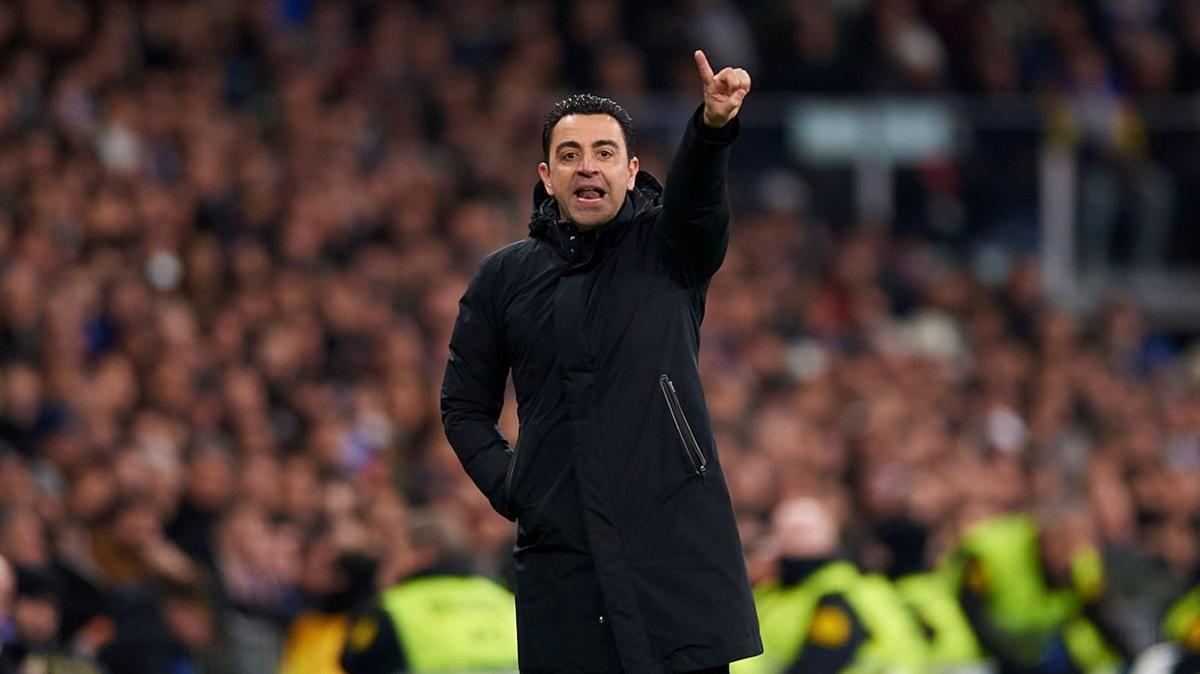 Xavi "Manchester City lemesini bekliyorum"