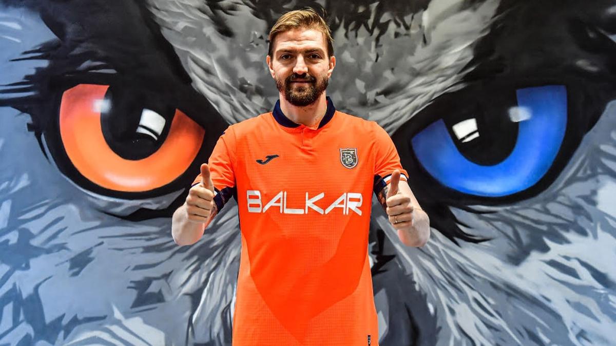 Ve+Caner+Erkin+hay%C4%B1rl%C4%B1+olsun%21;+Yeni+sezonun+ilk+transferi