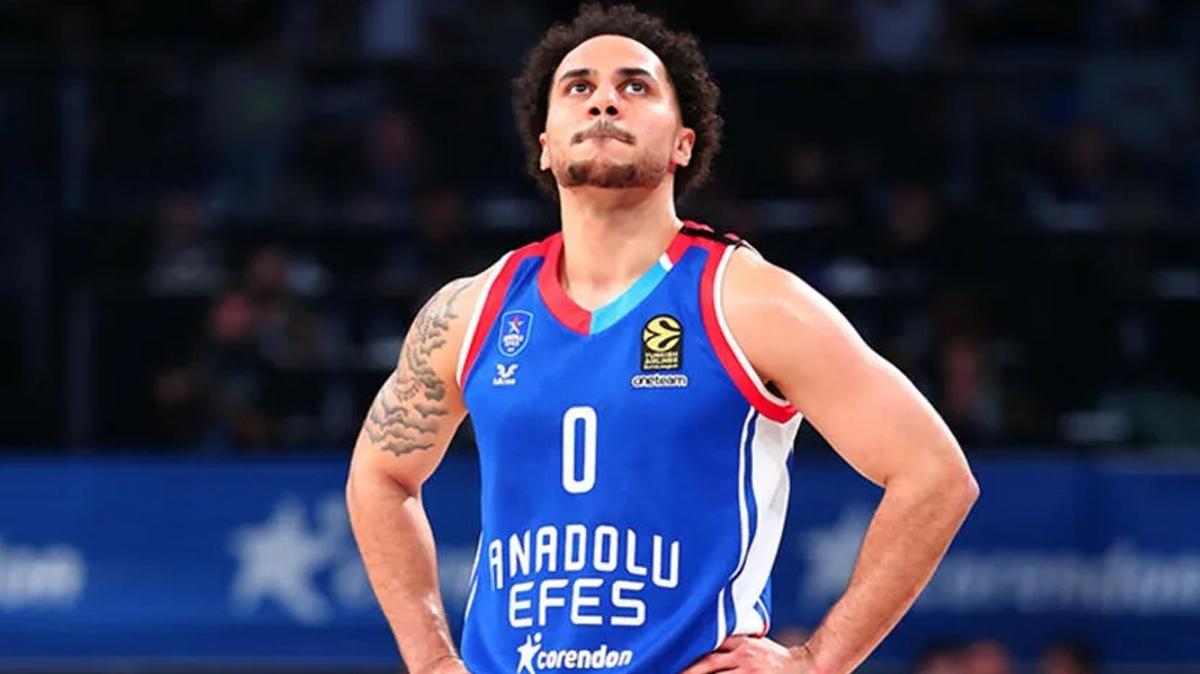 Anadolu Efes'in hedefini Shane Larkin aklad