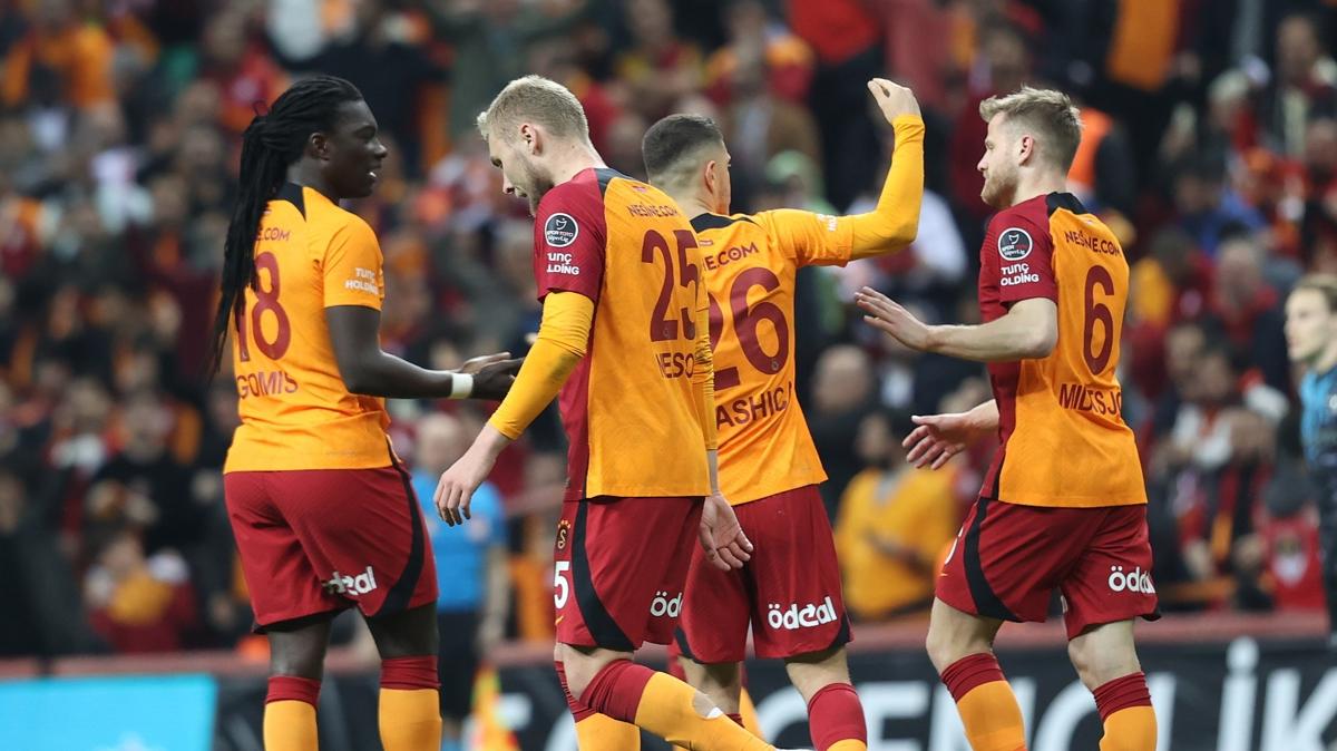 Galatasaray zorlu ampiyonluk virajnda