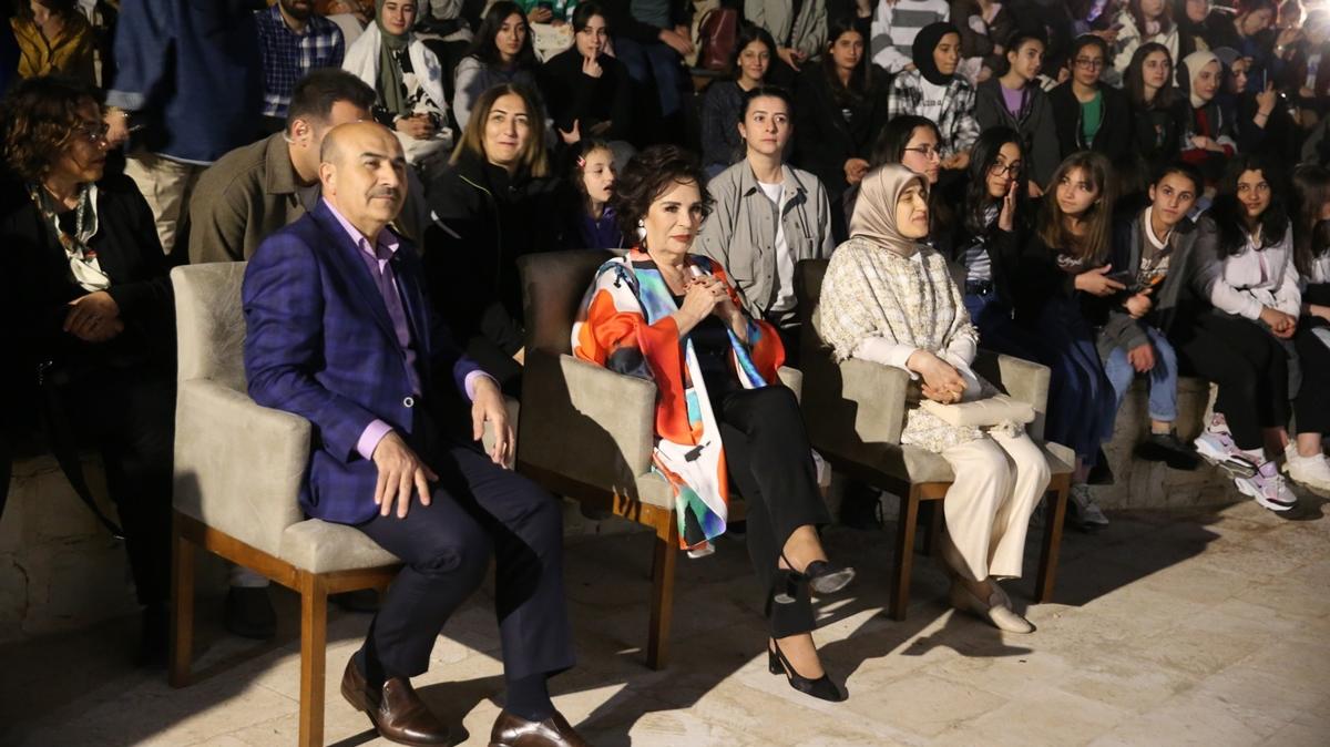 Hlya Koyiit Mardinli hayranlaryla Gelin filmini seyretti