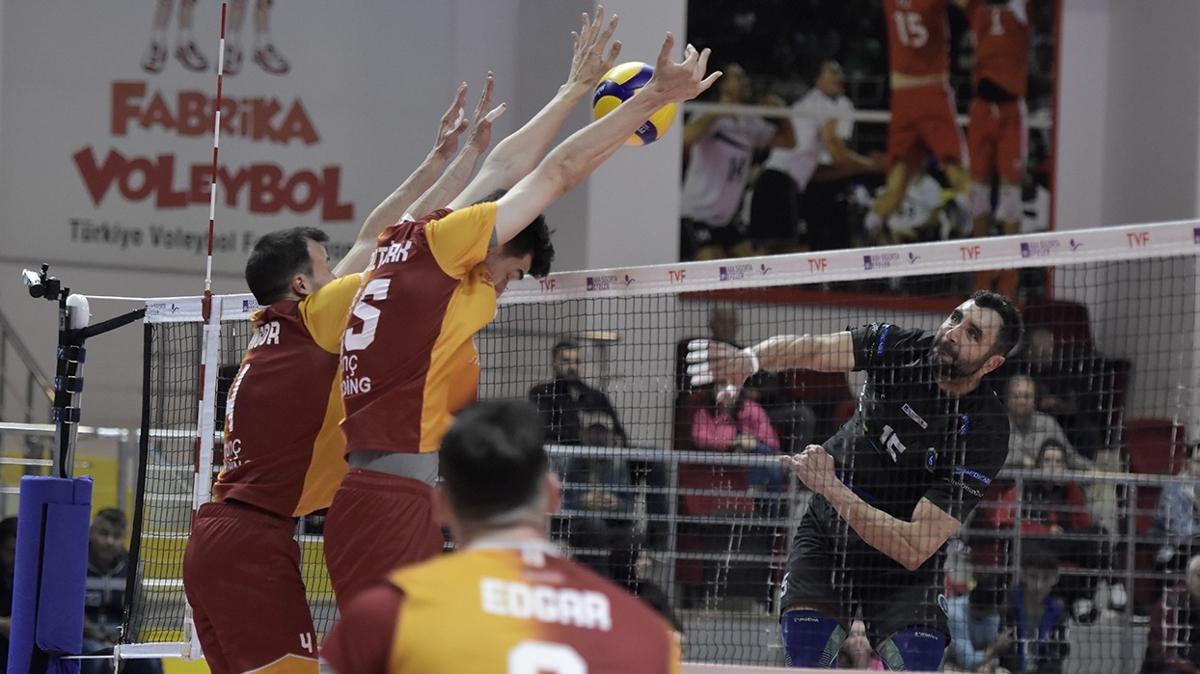 Galatasaray HDI Sigorta,  Bursa Bykehir Belediyespor'u 3-2 yendi