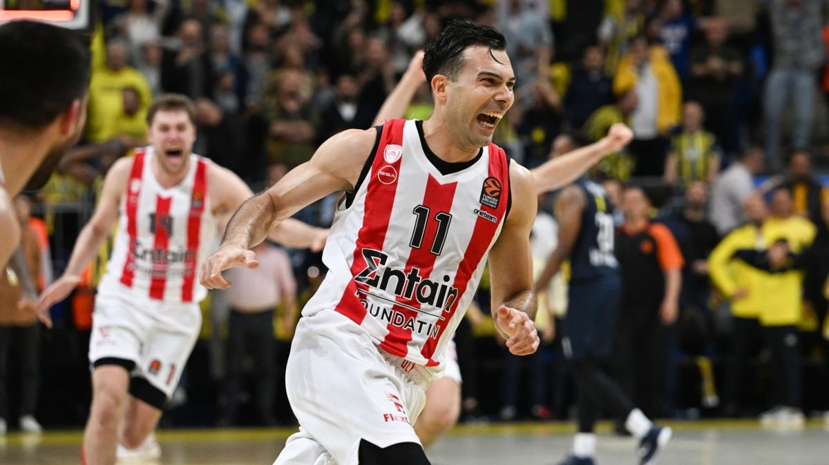 THY EuroLeague'de haftann MVP'si Kostas Sloukas seildi