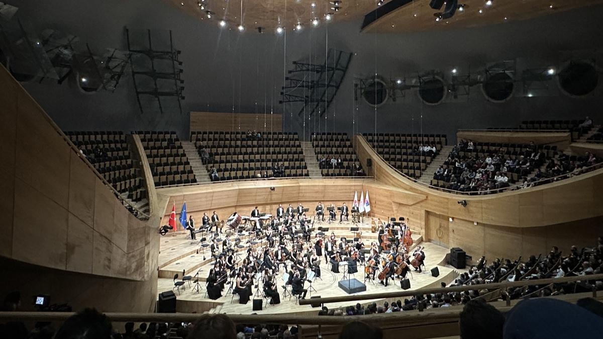Cumhurbakanl Senfoni Orkestras'ndan Ankara'da Avrupa Gn zel Konseri gerekletirildi