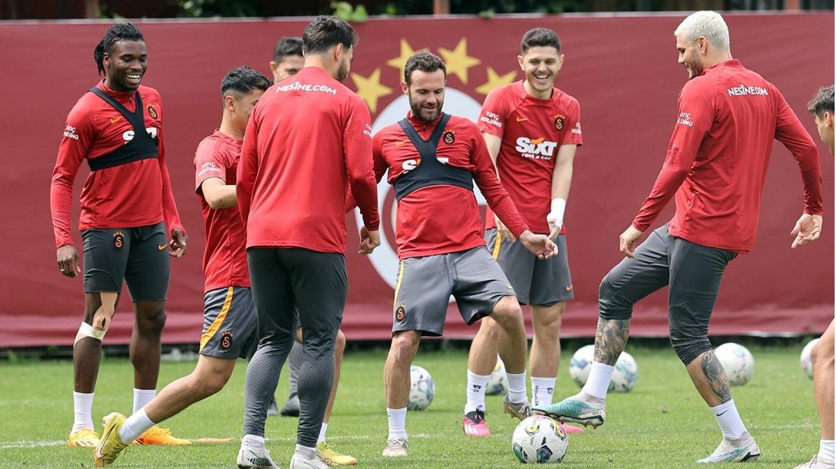 Galatasaray'da stanbulspor mesaisi devam ediyor