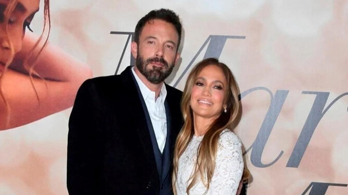 Jennifer Lopez ile Ben Affleck evliliinde kriz mi var" Trafikte tarttlar