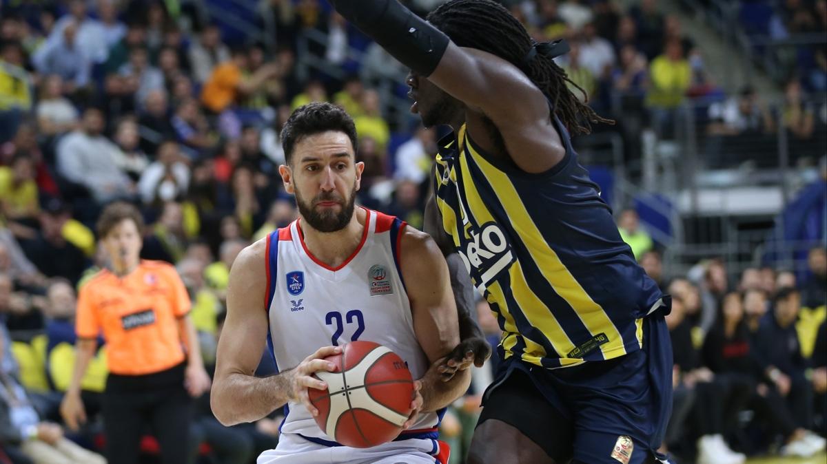 Potada "ertelemeli" derbi: Anadolu Efes - Fenerbahe Beko