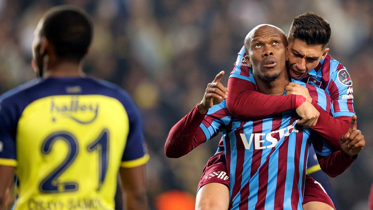 Trabzonspor, Fenerbahe'ye kar zor yeniliyor