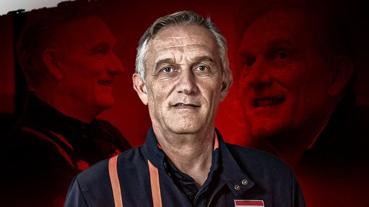 Beikta Kadn Voleybol Takm, baantrenr Giovanni Caprara'y greve getirdi