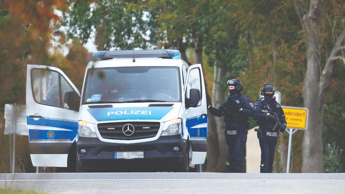 FET ikayet etti, Alman polisi Trk gazetesini bast