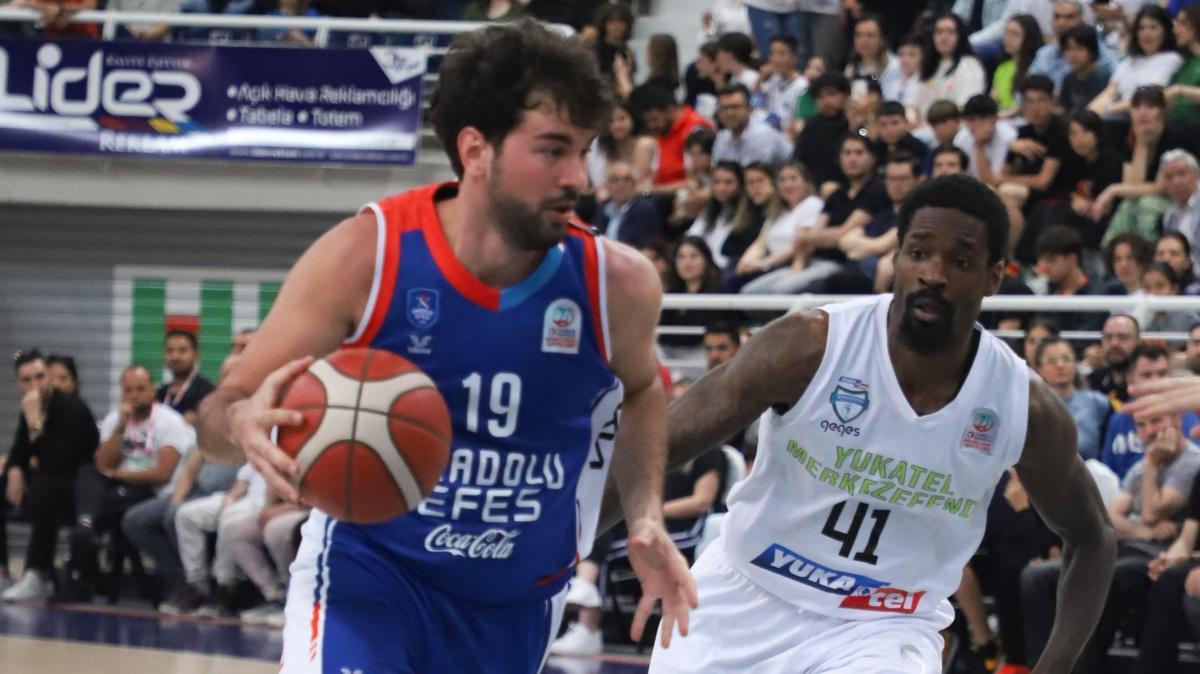 Anadolu Efes deplasmanda farkl kazand